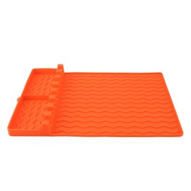 Silicone Griddle Tools Mat, Flexible Easy To Versatile Grill Side Shelf Mat 8 Slots for Outdoor Grill (Type 2)