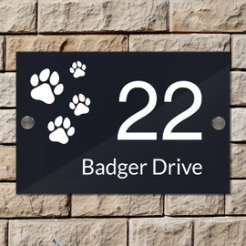 Badgemaster Modern Anthracite House Number Sign Plaque Stainless Steel Standoffs 20cm x 13cm Paw Print
