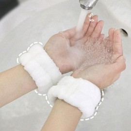 SS62 Face Wash Bracelet, Sleeve Protection and Water Flow Prevention for Face Washing, 2 Pieces / 에스에스62세안팔찌 세수할때 소매보호 물흐름방지 2P