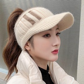 YAYUPLUS Women's Knit Sun Visor, Knit Hat, Sun Visor, Knit Cap, Cold Protection, One Size Fits Most, Stretchy, Knit Hat, Small Face Effect, Comes with Brim, For Work or School Commutes, Golf Hat,