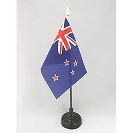 AZ FLAG TISCHFLAGGE NEUSEELAND 15x10cm goldene splitze - NEUSEELÄNDISCHE TISCHFAHNE 10 x 15 cm - flaggen