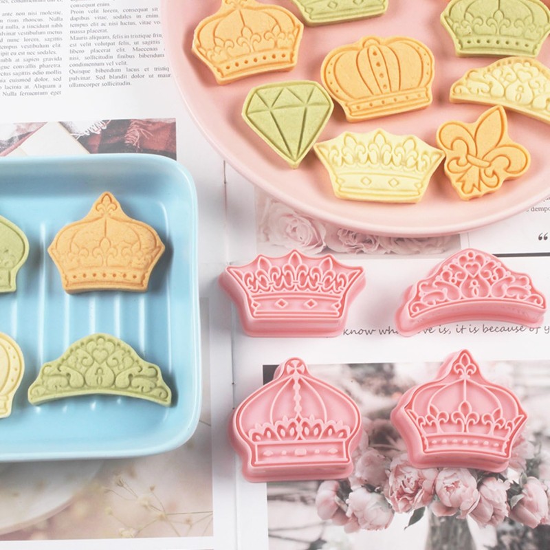 Orapink Crown Cookie Cutter-8 Pieces Plastic Prince King Queen Princess