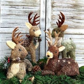WAYUTO Christmas Reindeer Straw Ornament Deer Elk Statue Cute Rustic Decorations Merry Christmas Party Home Office Garden Outdoor Handmade Craft Supplies Tabletop Multi-Styles Unique Display