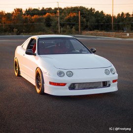 VViViD White High Gloss Realistic Paint-Like Microfinish Vinyl Wrap Roll XPO Air Release Technology (25ft x 5ft)