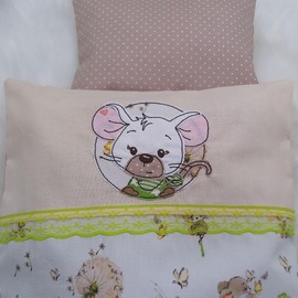 Puppenbettwäsche in 2 Variationen Größe 26b x 34h (Mauskopf)