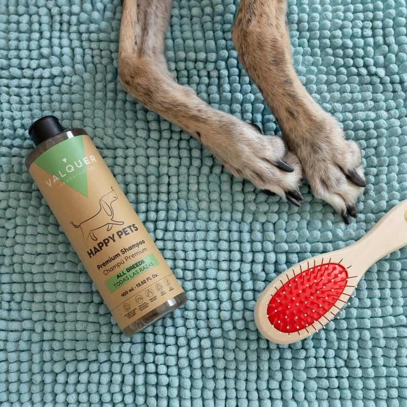 Valquer Premium-Hundeshampoo mit weißem oder hellem Fell, mit Panthenol und