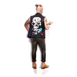 LOVIVER 1/64 Miniature Figure Miniature Scenes Ornament Handpainted DIY Projects Collections Garden Micro Landscape Tiny People Resin, Skeleton