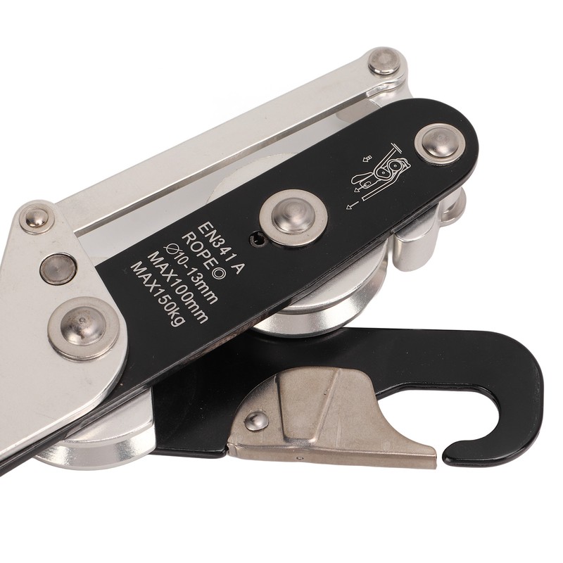 Manual Climbing Descender Aluminum Alloy Self Locking Downhill Device for