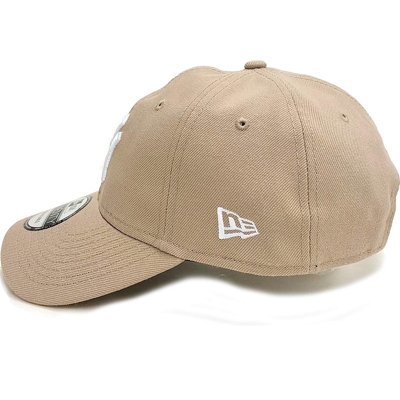 NY Yankees Cap Camel MoMA Edition