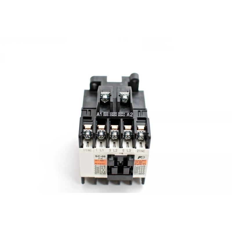 FUJI Magnetic Contactor SC-05 3A2b Coil: 220V