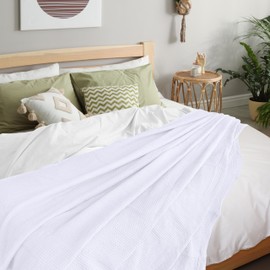 NesteriaHome 100% Cotton Blanket Waffle Weave White 405 GSM 90x108 Inches Soft Thermal Blanket King Size Lightweight, Breathable & Durable Summer Throw Blanket for Bed, Couches and Living Room