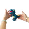 Llavero con diseño de dinosaurio de peluche con diseño de