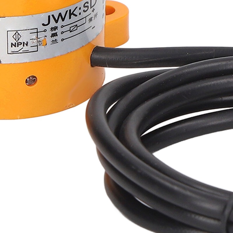 5PCS Cylindrical Proximity Switch NPN Normally Open Distance Approach Sensor