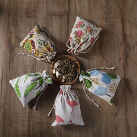 Wormwood Incenses Bag, Wormwood Incense Bag for Outdoor, Weatherproof Portable Hot Weather Supplies for Children Girls Kid Men Women