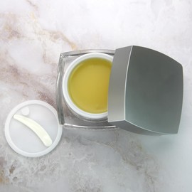 Skintrix Cuticle Cube – Natürlicher Pflegebalsam für Nägel und Nagelhaut mit Phytokeratin und Lavendel