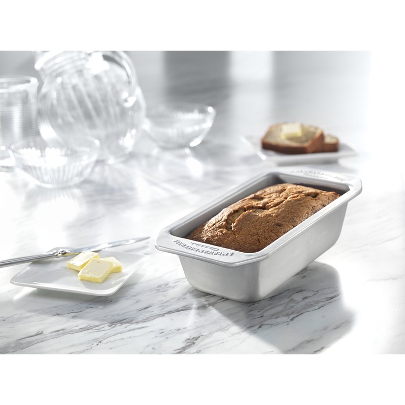 USA Pan American Bakeware Classics 1 Pound Loaf Baking Pan,