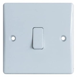 NCaan Slimline Single Light Switch with Rounded Edges, 10A, 1 Way, 1 Gang, White, Complete with 25mm Long Screws (Light Switch - 1 Gang - 1 Way)