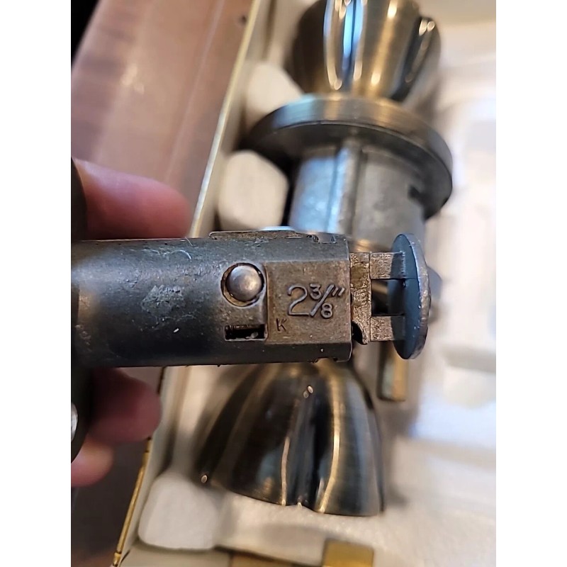 Weslock Eleganti Keylock entry door knob 840 Antique Brass Design---