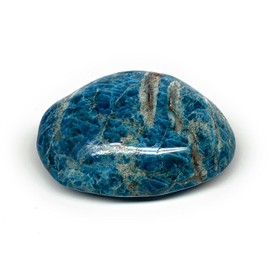 WatanGems 137g,2.4"x1.9"x1", Blue Apatite Palm-Stone Tumbled Reiki Energy, Metaphysical Stone, from Madagascar, B16358