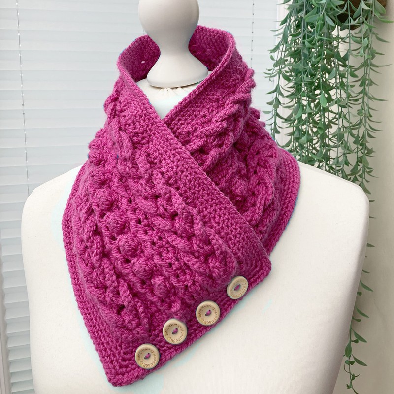 Crochet Pattern for Ladies Neck Warmer Scarf, use Aran Yarn