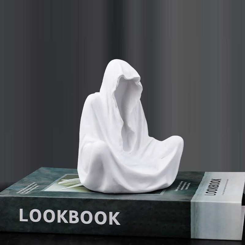 Ghost Wizard Candle Holder Ghost Figurines Scary Statue Festival Party