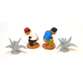 2 x Brothers 5cm Hidden Nativity Figure Find Christmas Figurine The Man Who Poops Figurine Shitting Nativity Scene Set Figures Jesus 3 Kings Scale Models
