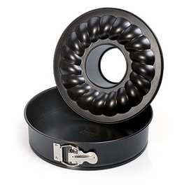 Original Kaiser Classic Springform 28 cm rund, 2 Böden, Flach- und Rohrboden, runde Backform antihaftbeschichtet, Kuchenform auslaufsicher, schwarz