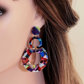 Wendalern Resin Round Dangle Earrings Acrylic Geometry Circle Drop Earrings Vintage Disc Statement Earrings Multicolor Round Circle Stud Earrings Jewelry for Women Girls