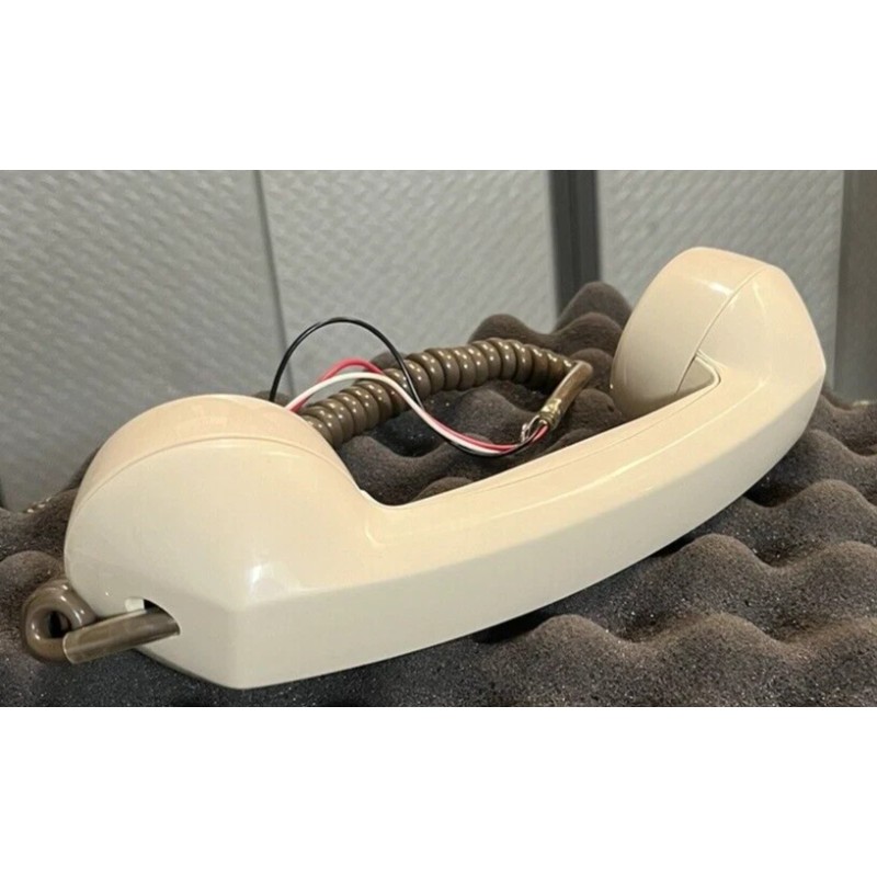 Aiphone (1) AIPHONE MODEL NCH-1 NOISE CANCELLING HANDSET. NOS/NIB.