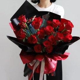 DODXIAOBEUL 20Sheets Black Waterproof Wrapping Flower Paper,Valentines Day Flower Bouquets Wrapping Paper Florist Bouquet Paper for Birthday Holiday Wedding Engagement,DIY Crafts 23x23