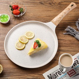 Non-stick French Crepe Pan, 1 Count Mini Frying Pan with Wooden Handle, Frying Pan for Making Pancakes Egg Hamburger, Household Kitchen Gadgets - Color: Off White & Beige, Specification: 24cm