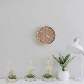 ARTRHYT Yoga Lady Sculpture Simulation Succulents Modern Home Living Room Bookshelf Bedroom Decoration Gift for Woman Mom Meditation Art