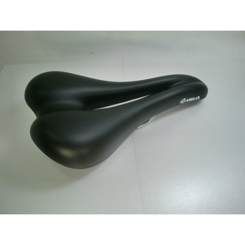 Saddle Sport Saddle Perforated VL-1475 Black Velo 315
