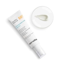 Sensilis Photocorrection HA SPF50+ - Crema Fluido Facial con Fotoprotección Alta, Hidratante y Antiarrugas, Con Acido Hialurónico y Provitamina D3, Pa