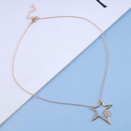 Inilbran Boho Hollow Star Choker Necklace Vintage Outline Star Pendant Necklace Gold Cut Out Star Necklace Minimalist Star celestial Necklace Jewelry for Women and Girls