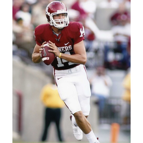 SAM BRADFORD 8X10 SPORTS PHOTO (Z)