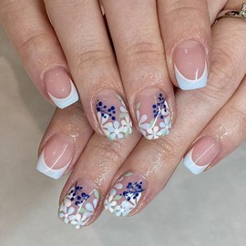 24Pcs Spring Floral Press on Nails Short Fake Nails Reusable False Nails Kit Spring Flower Nail Art Design Blue French Tip Nails Press ons Artificial Acrylic Nails Square Glue-Free Nails for Women