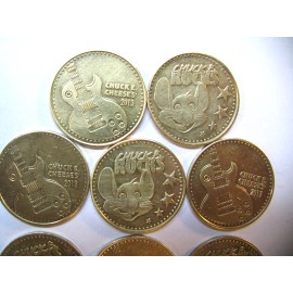 2013 CHUCK E CHEESE'S 1 BRASS COIN TOKEN "CHUCK E ROCKS " RARE COLLECTABLE