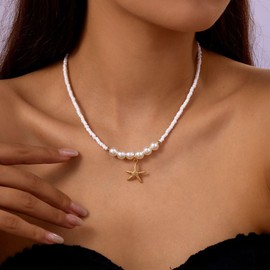 Gold Starfish Necklace for Women Chunky Baroque Pearl Shell Pendant Necklace Puka Shell Necklace Summer Jewelry Gifts for Women (B)