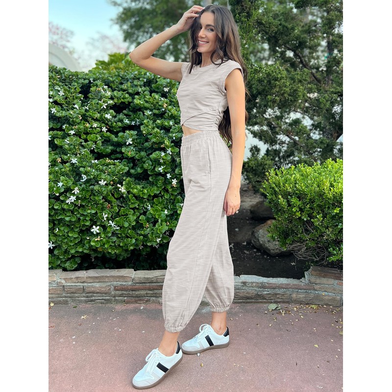 Glamaker Women's Two Piece Athletic Sets Casual Workout Sleeveless Cropped