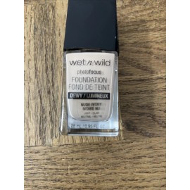 Wet N Wild Photo Focus Foundation Nude Ivory