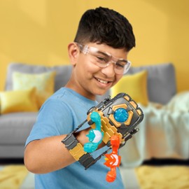 Heroes of Goo Jit Zu Meteor Madness Goo-Slingers Mega Launcher, Load Goo-Slingers, Stretch 'Em & Sling 'Em Sky-High! With 3 Exclusive Goo-Slingers