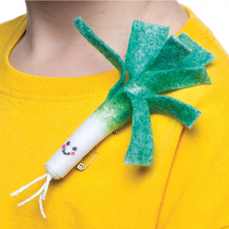 Baker Ross AG212 Natural Textured Cotton String for Jewellery Making