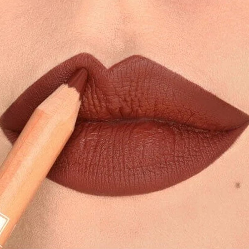 Astra Pure Beauty Lipstick (01 - MAHOGANY)