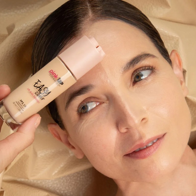 Base de maquillaje líquida Easy Cover Pink Up tono pale