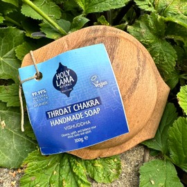 Holy Lama Naturals 'Throat' Chakra Natural Handmade Vegan Soap - Solid Bar Presented in Handmade Sustainable Case, 1 x Round Soap for Hand & Body (100g)