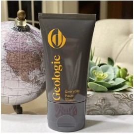 Geologie Everyday Face Wash 2 FL Oz Full Size Unscented new no box