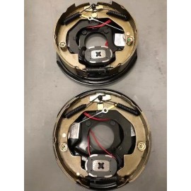 Unbranded #4400 electric trailer brake plates replaces 3615851, 361585 1 left & 1 right