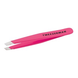 Mini Pinza de cejas para viajes de Tweezerman, obliqua clásica de color Rosado - Pinzas de para Depilación, de Acero Inoxidable