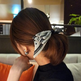 Burnaby vintage lettering art ribbon hairpin flat pin / 버나비 빈티지 레터링 아트 리본 헤어핀 납작핀